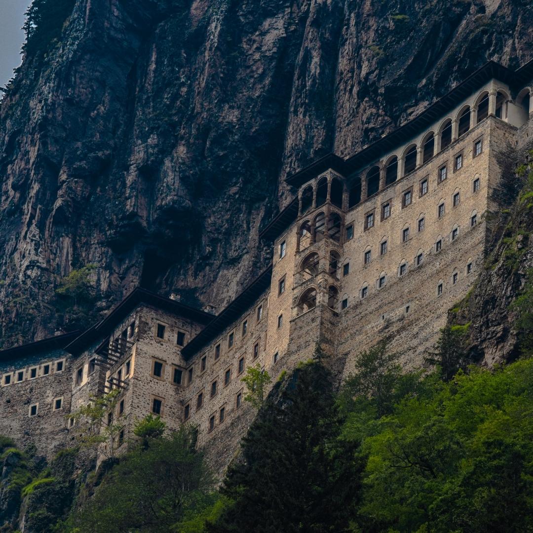 Trabzon Sümela Manastırı